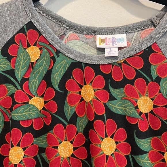Lularoe Randy baseball tee red florals nwt - Picture 2 of 5